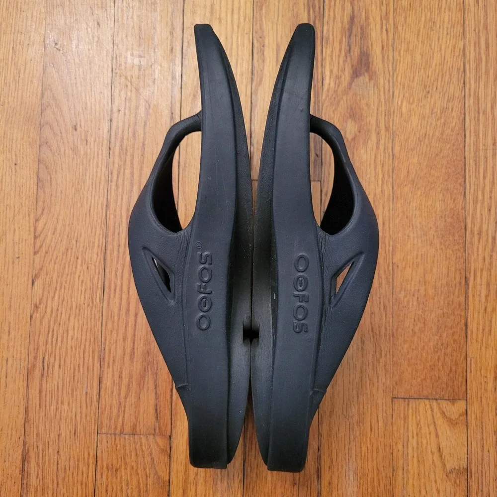 OOFOS black thong